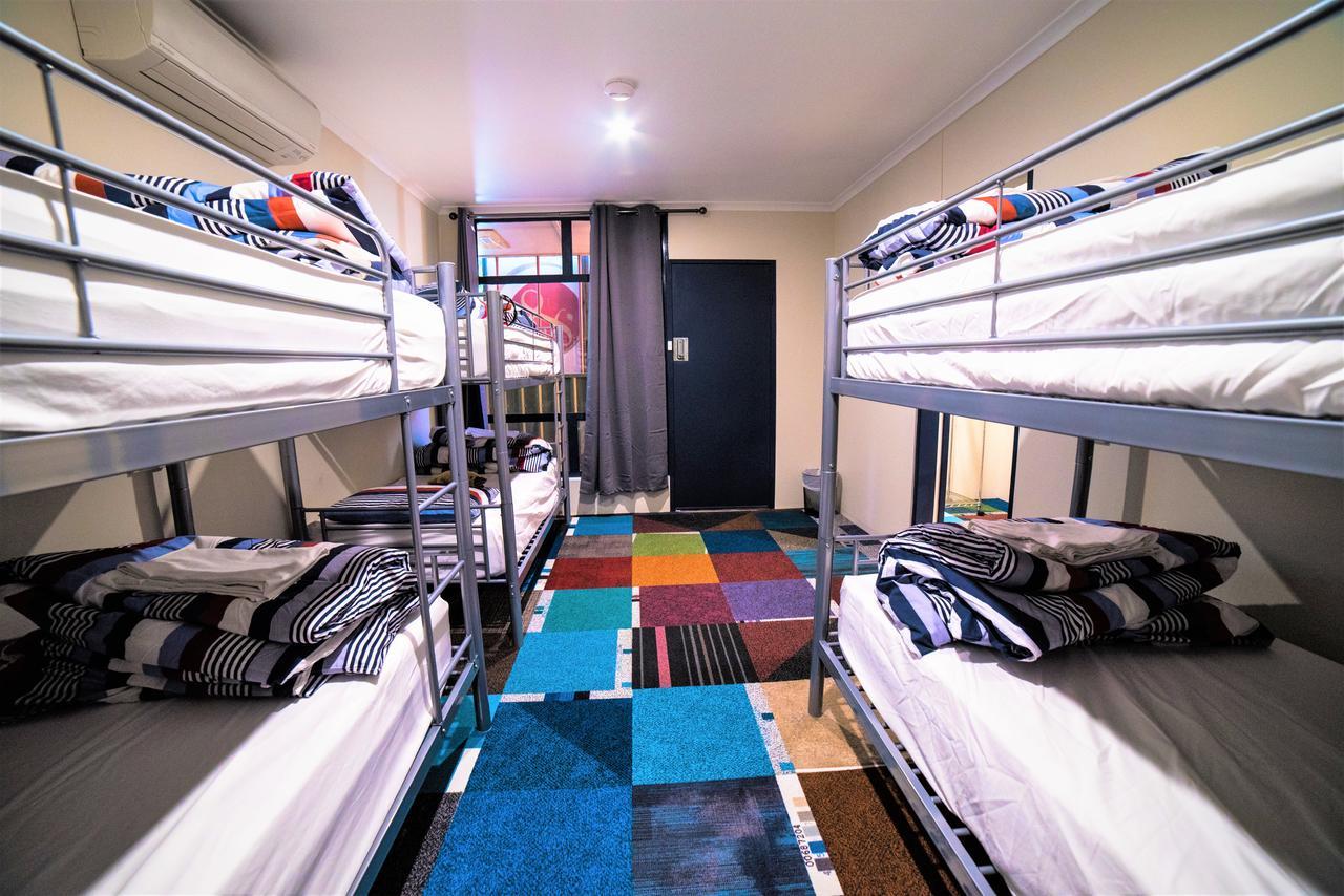 Jump Inn Alice Budget Accommodation Alice Springs Bagian luar foto