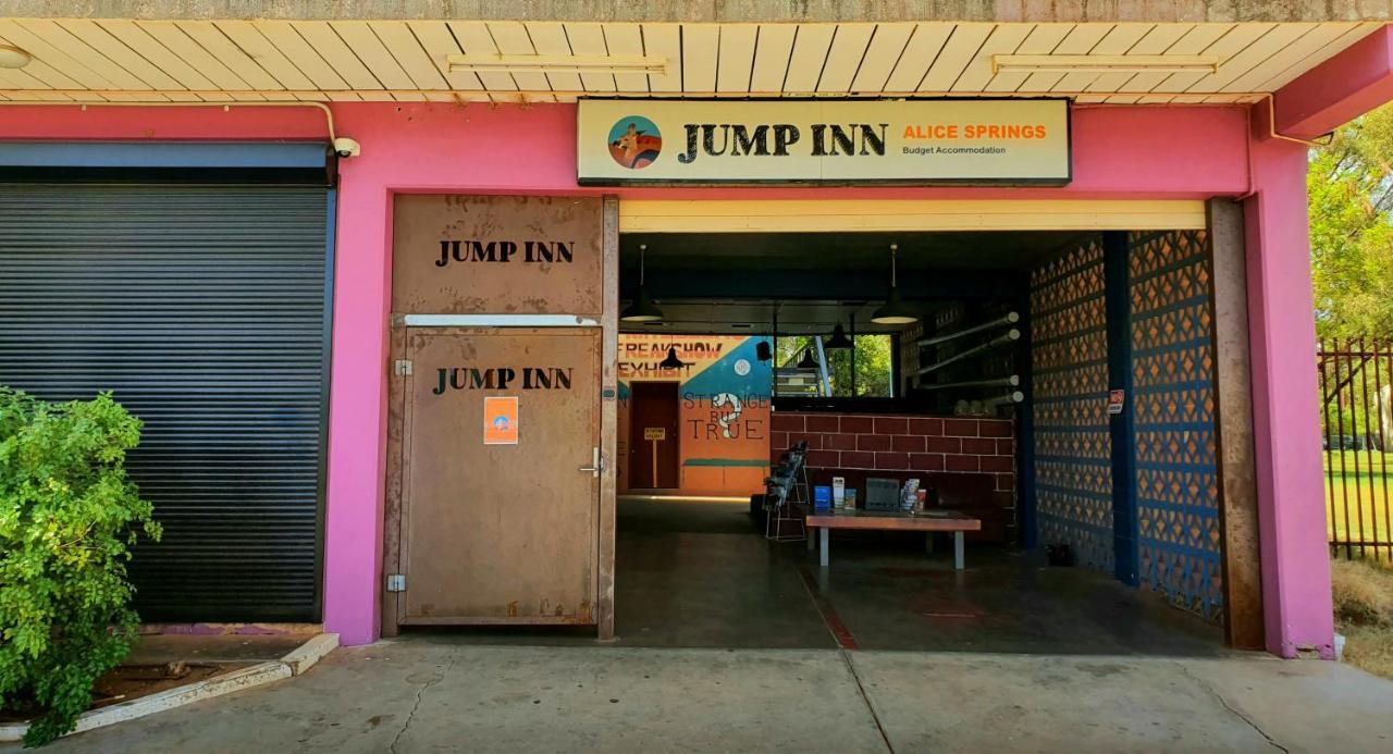 Jump Inn Alice Budget Accommodation Alice Springs Bagian luar foto