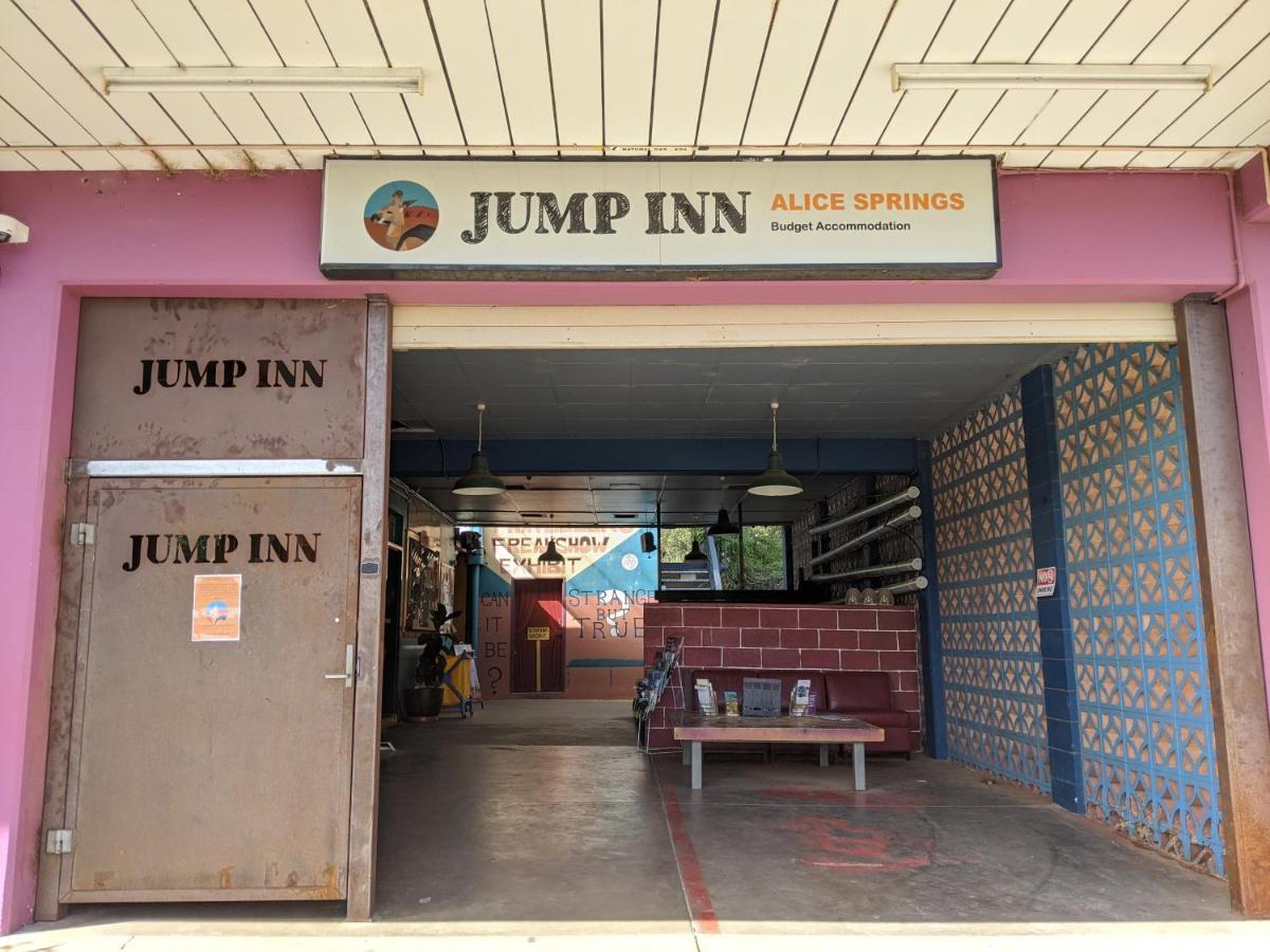 Jump Inn Alice Budget Accommodation Alice Springs Bagian luar foto